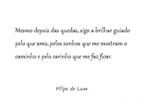 Um coração cansado, mas ainda cheio de luz. Uma vida marcada por quedas, sonhos que se desfazem ao acordar… e uma saudade que aperta como se o tempo tivesse parado à espera de dois corpos que só fazem sentido juntos. Entra neste desabafo íntimo, onde o amor é resistência, a noite é refúgio e o desejo de reencontro pulsa em cada linha. Clica e deixa-te tocar por esta confissão que podia ser tua.