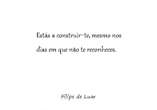 O que vês não é tudo o que&nbsp;és